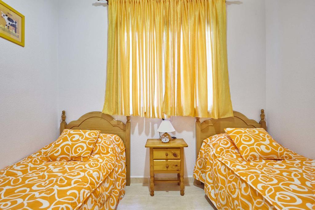 Espanhouse La Zenia 105 Orihuela Bagian luar foto